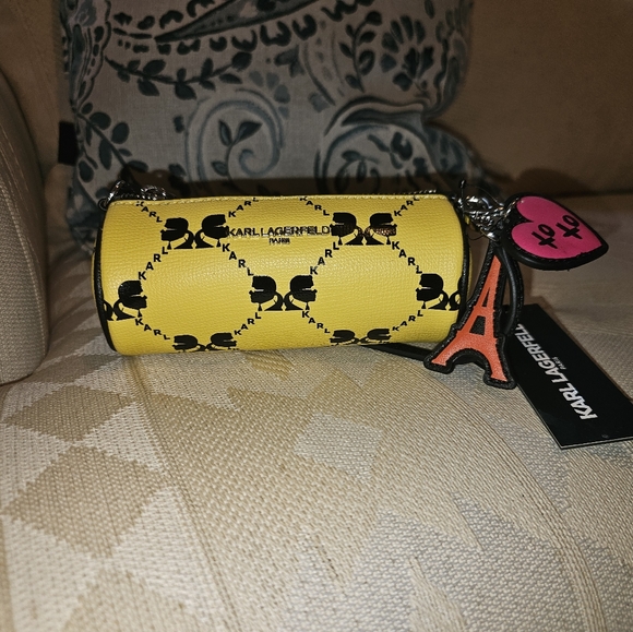 NWOT K arl Lagerfeld Barrel Wristlet